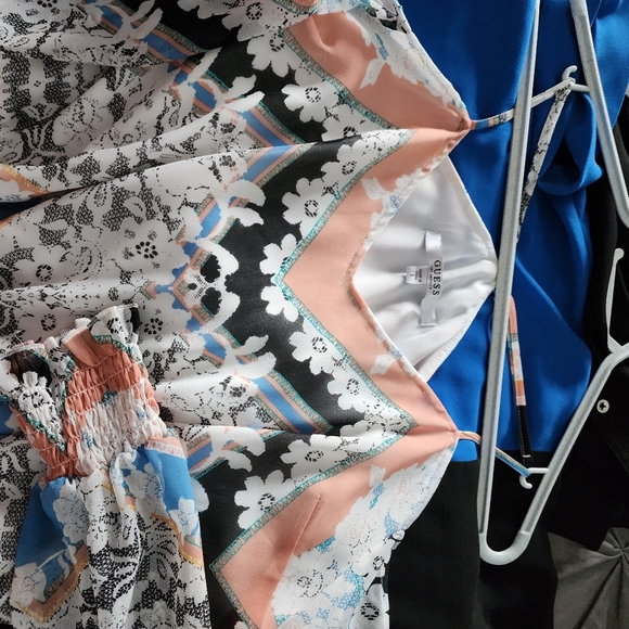 Tops - Picture 9 of 13